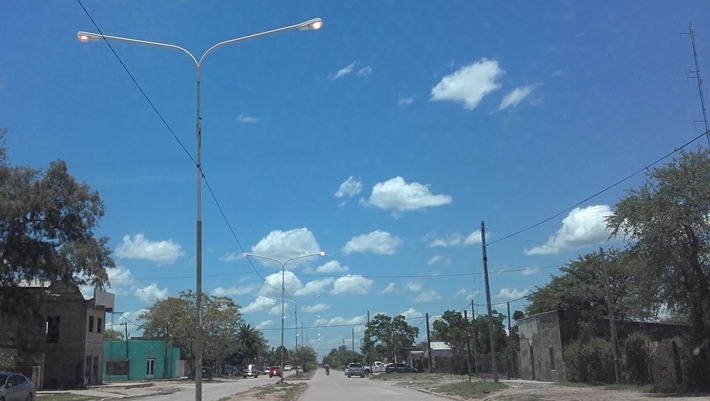 Alumbrado público avenida Hipólito Irigoyen