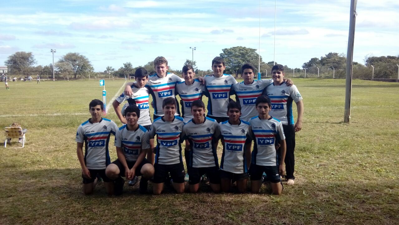 Los representantes del Rugby de Castelli en su primera presentación en Charata