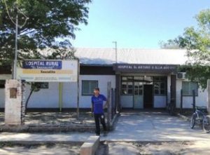 salud-garantiza-la-asistencia-sanitaria-a-los-pobladores-anegados-por-la-crecida-del-r-o-teuco__hospital-ElSauzalito.JPG_595_f_improf_321x236