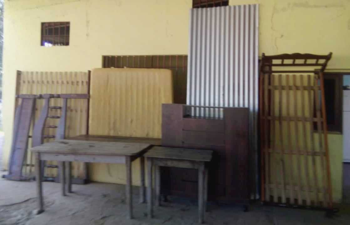 53-MUEBLES BERMEJITO