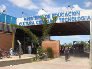 el-ministerio-de-educacion-advirtio-quitas-salariales-por-paros-1