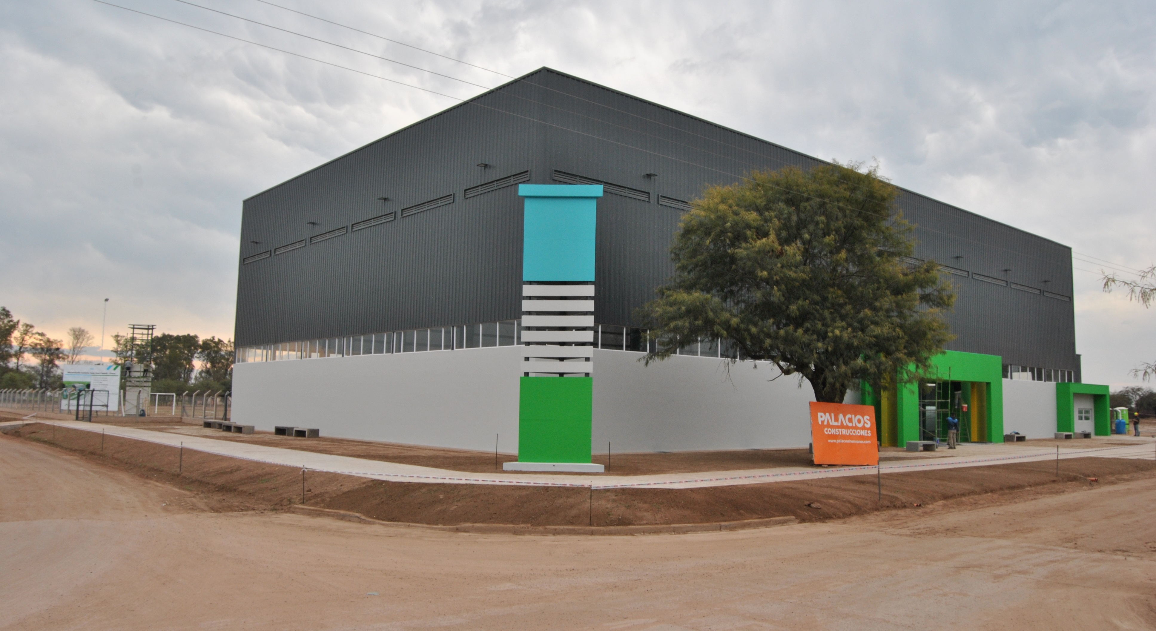 53-ESTADIO CUBIERTO