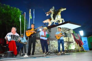 Homenaje a guemes112