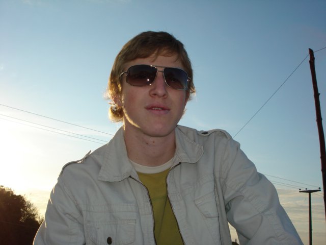 164085_1774080792617_1665765_n