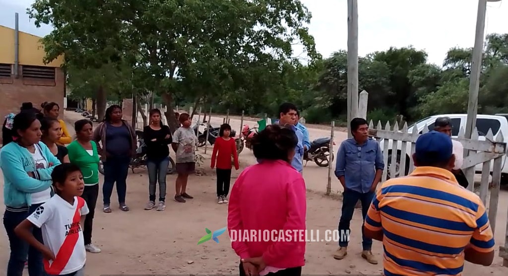TOMA ESCUELA MIRAF