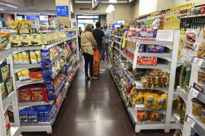 Supermercados_45-696x462-1