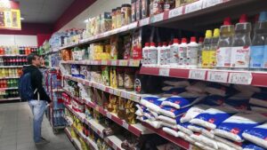 gondola-de-supermercado-20210203-1123176