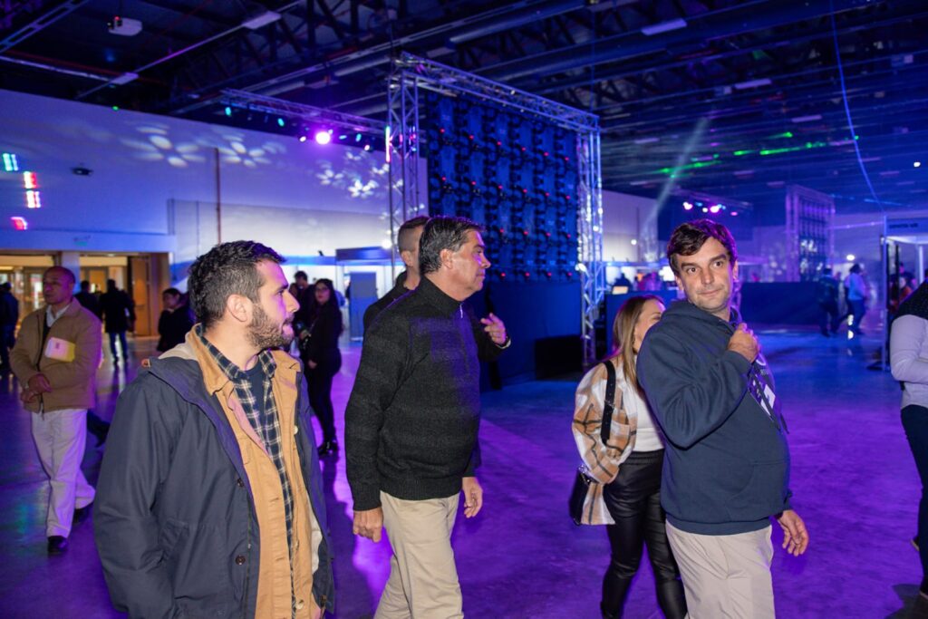 capitanich acompaña a la inugaracion de virtualy