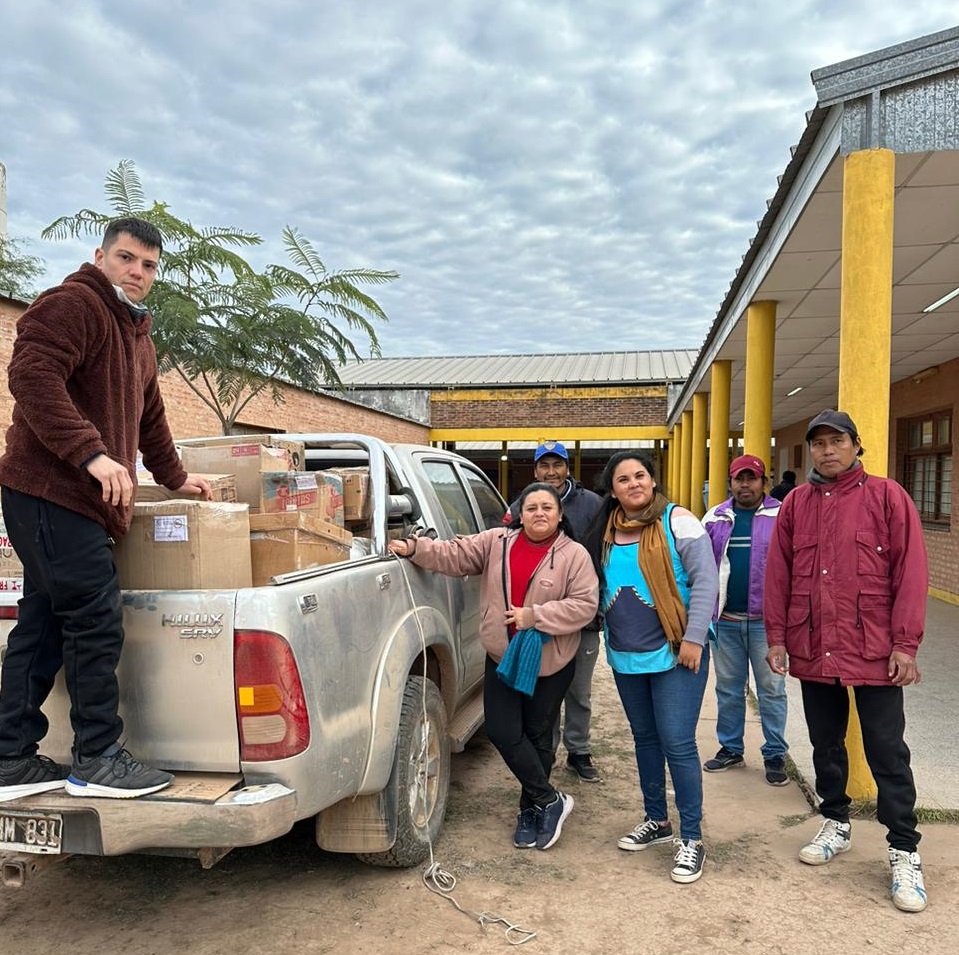 ENTREGA DE DONACIONES A ESCUELAS