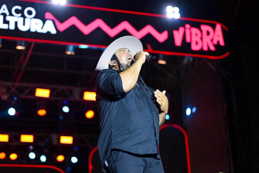 b427cebe-6aa8-4ec5-9db8-69384be866e3