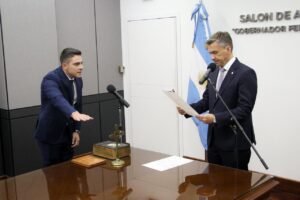 983e8829-6d41-40f2-806b-0c77a4776578